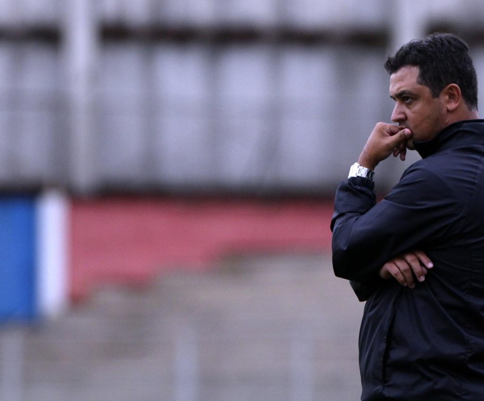 O técnico Marquinhos Santos pretende rodar o elenco sempre que possível para saber com quem pode contar no Coritiba. | Daniel Castellano/Gazeta do Povo