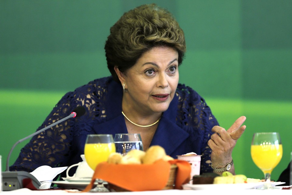 O texto que cita a presidente encaminhado à Corte acompanha o pedido feito por Janot de abertura de inquérito contra 54 pessoas suspeitas de envolvimento na Lava Jato | STRINGER/BRAZIL/REUTERS