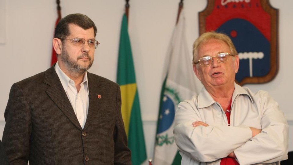 Aurival Corrêa e José Carlos de Miranda, ex-presidentes do Paraná, querem o fim de ação do clube contra eles pelo caso Thiago Neves. | Antonio Costa/Gazeta do Povo