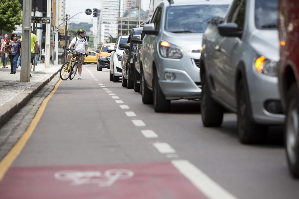 Via Calma foi implantada na Avenida Sete de Setembro em 2014 | Henry Milléo/Gazeta do Povo