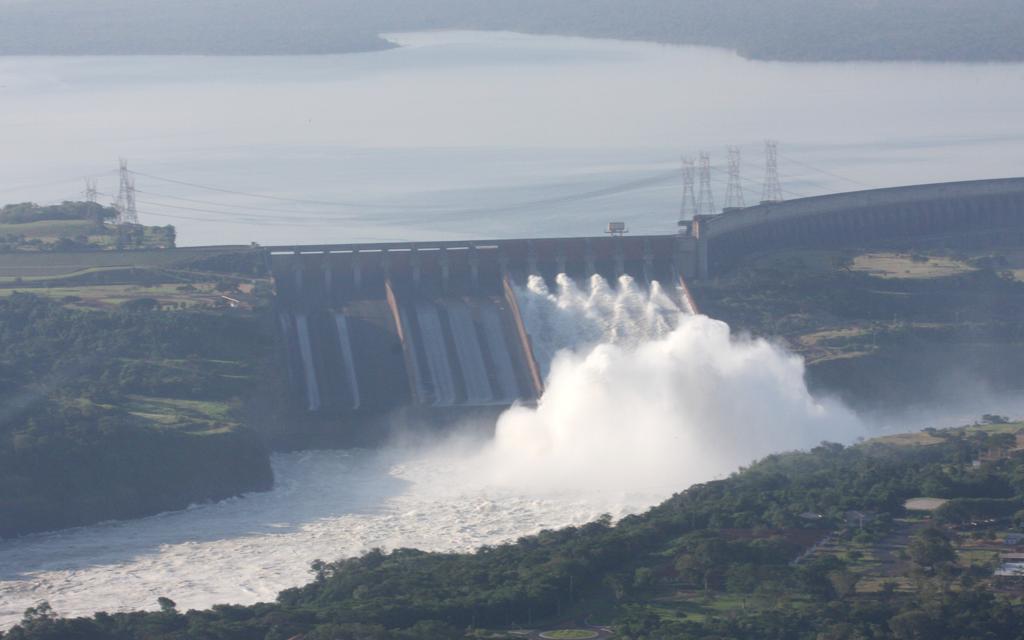 Energia produzida em Itaipu  foi reajustada em 46% em 2015. | Christian RizziI/Gazeta do Povo