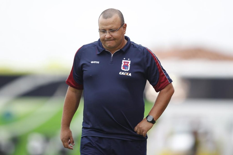 Paraná, de Luciano Gusso, venceu três partidas seguidas. | Marcelo Andrade/Gazeta do Povo