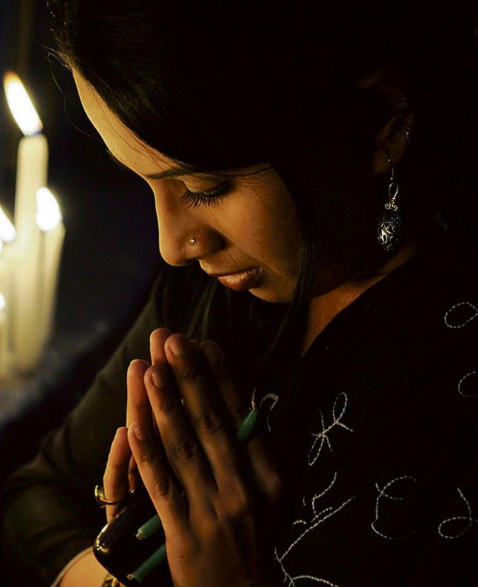 Violência ainda é muito tolerada na Índia, mesmo entre as mulheres. | Dibyangshu Sakar/
AFP