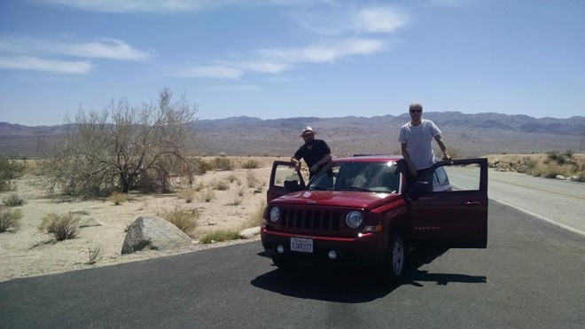 On the road: Felipe Hirch e Guilherme Weber. | 