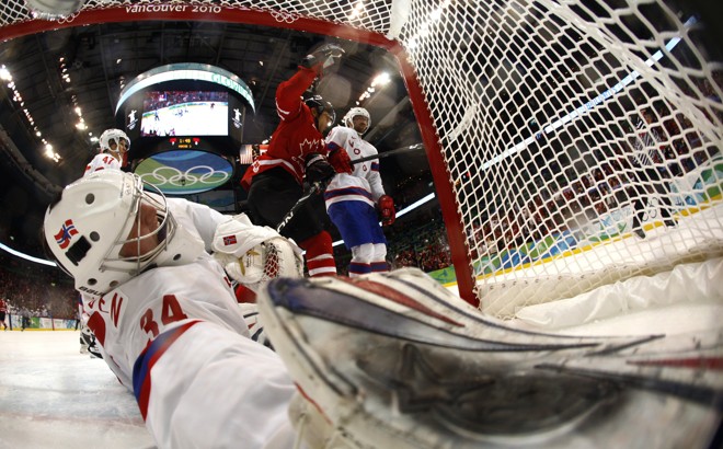 Entrou com disco e tudo. |