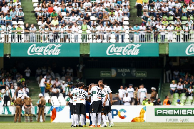 O Coritiba segurou até o último momento a confirmação de que Rafhael Lucas entraria em campo. | Brunno Covello/Gazeta do Povo