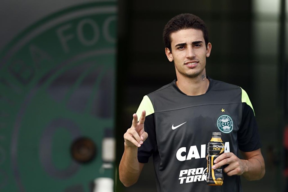 Thiago Galhardo estava no Madureira e assinou por três anos com o Coritiba. | Albari Rosa/Gazeta do Povo