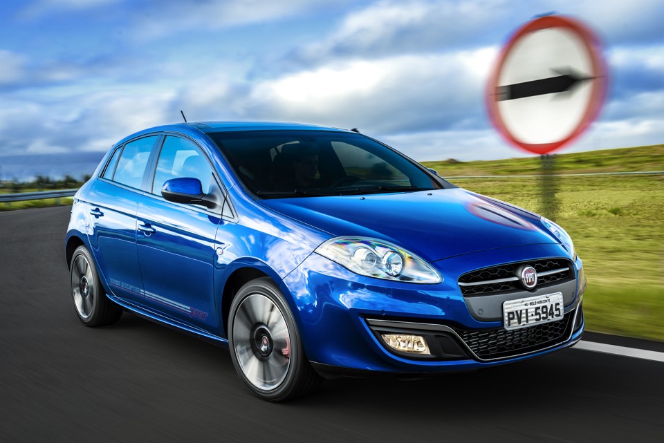 Fiat Bravo T-Jet vem equipado com motor 1.4 turbo a gasolina, de 152 cv e 21,1 kgfm. | Pedro Bicudo/Divulgação Fiat