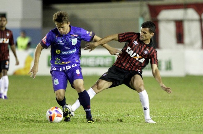 Paulinho Dias voltou a ser titular no Atlético | Gazeta do Povo