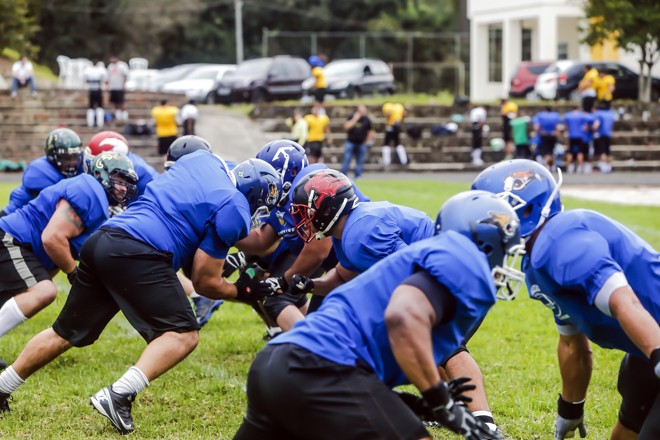 Seleção Brasileira de Futebol Americano fazendo um treinamento intensivo no feriado de Tiradentes na Unicentro em Irati, interior do Paraná. Seleção se prepara para a primeira participação do Brasil na Copa do Mundo de Futebol Americano. | Albari Rosa/gazeta do povo