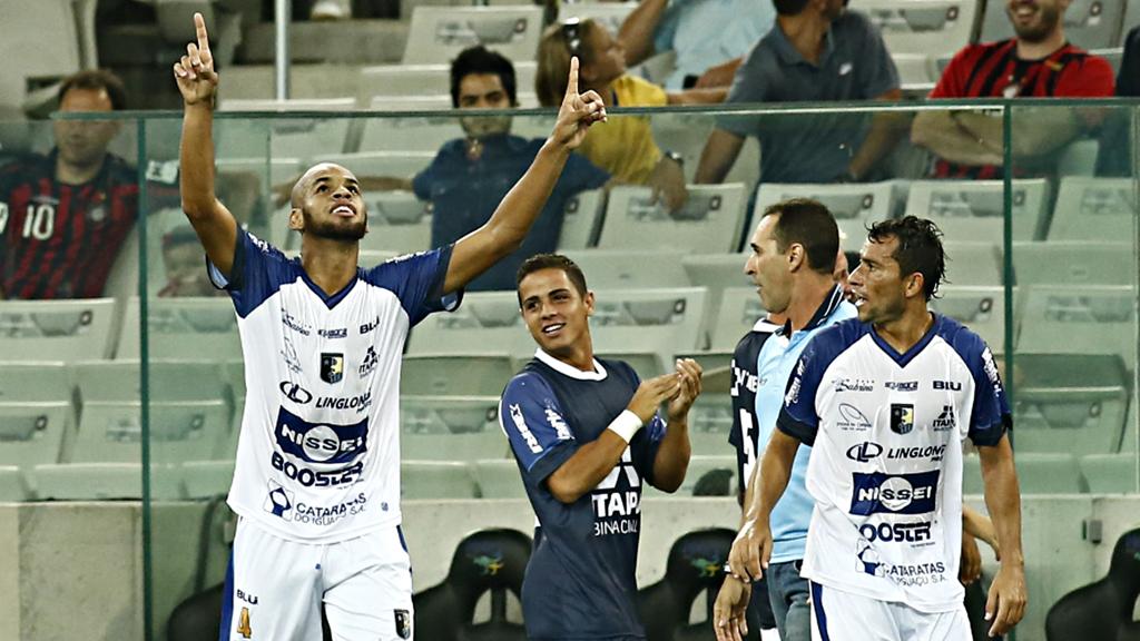 Foz fez uma campanha surpreendente, chegando à semifinal do Campeonato Paranaense. | Hugo Harada/Gazeta