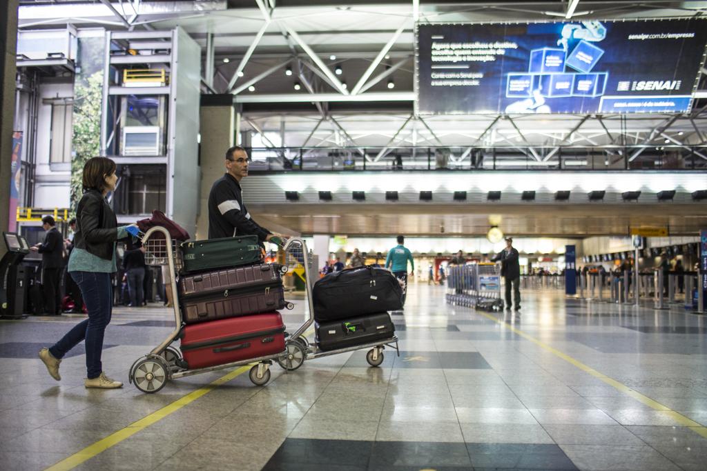 O Aeroporto Afonso Pena, em São José dos Pinhais, está entre os que podem ser enquadrados nas novas metas | Brunno Covello/Gazeta do Povo