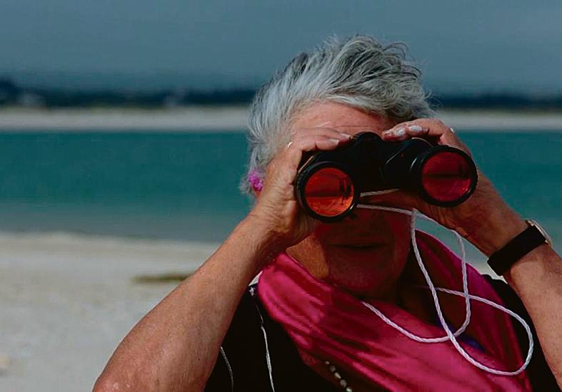 Cena de A Dona da Ilha, filme exibido no domingo (26). | Divulgação