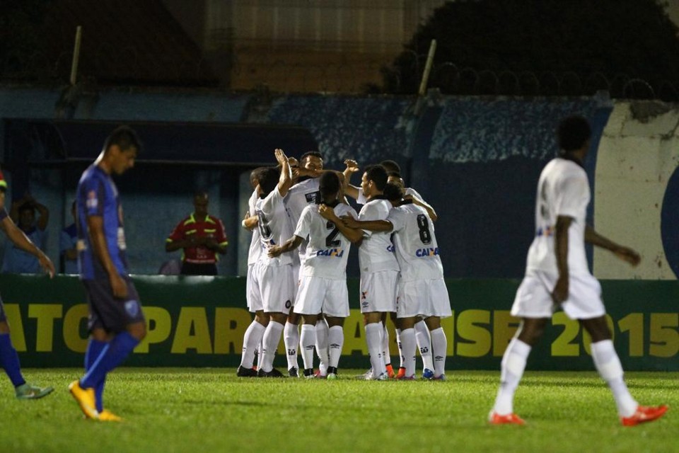 Furacão não brilhou na vitória sobre o Nacional | Gilberto Abelha/Jornal de Londrina