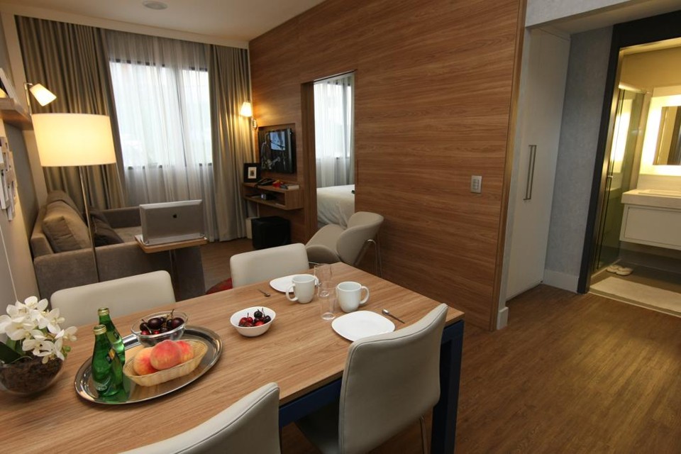 Quarto decorado do condo-hotel Adagio Batel, da Rede Accor, lançado em 2014 em Curitiba. | Aniele Nascimento/Gazeta do Povo