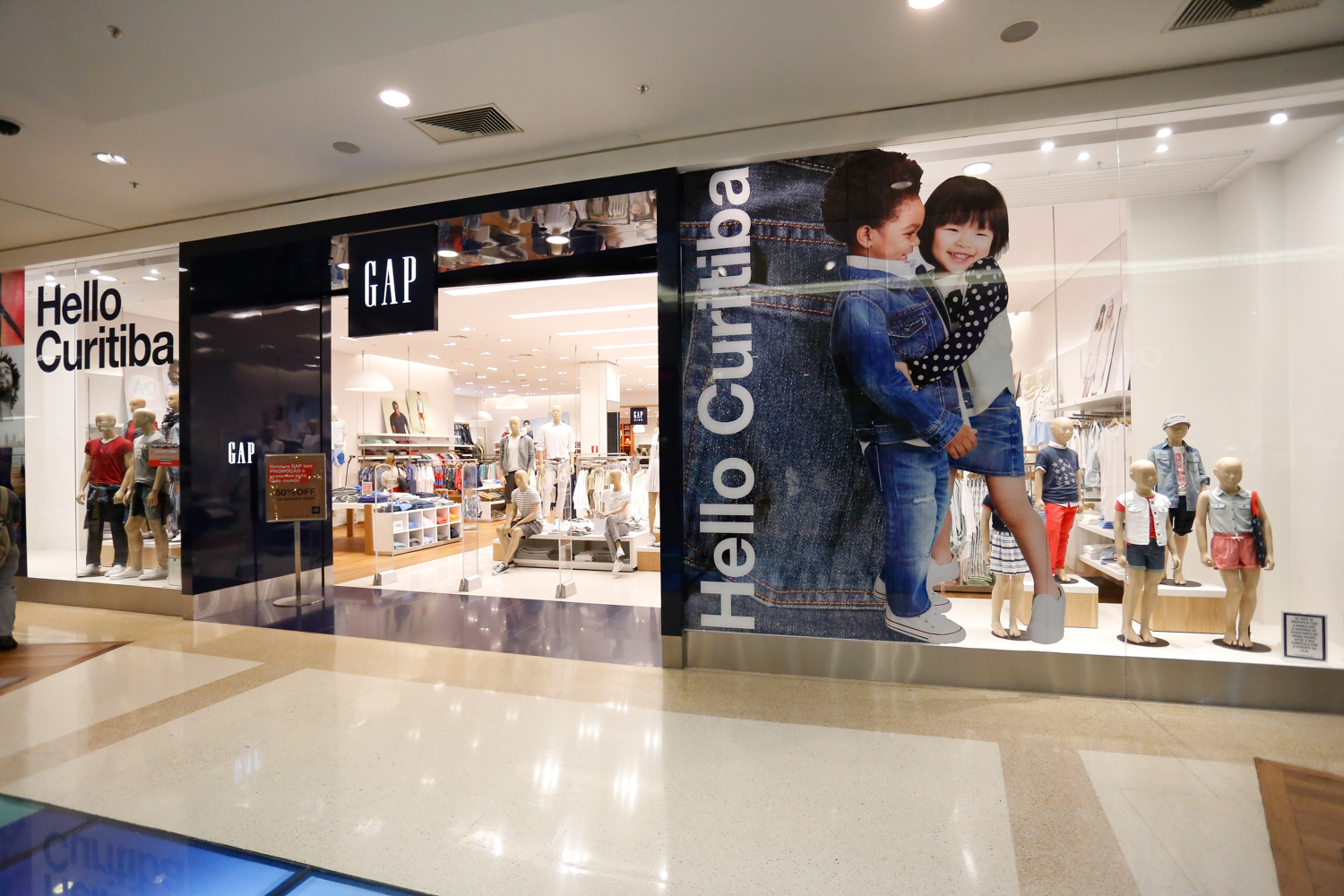 Norte-americana Gap instalou lojas no Brasil com a proposta de praticar preços atraentes. | Valterci Santos / Divulgação