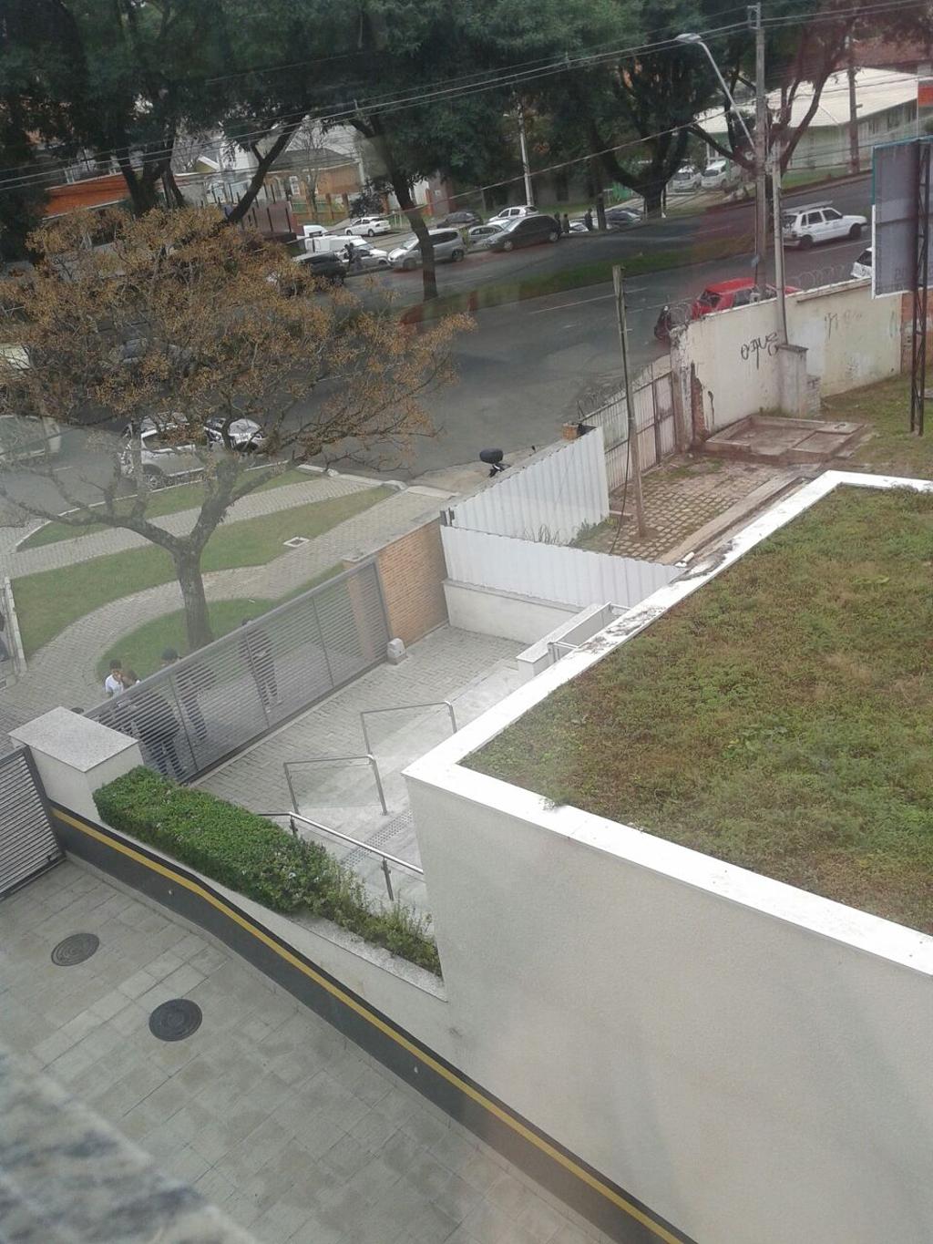 Estudantes encontram portões fechados ao chegar à reitoria do IFPR | Reprodução