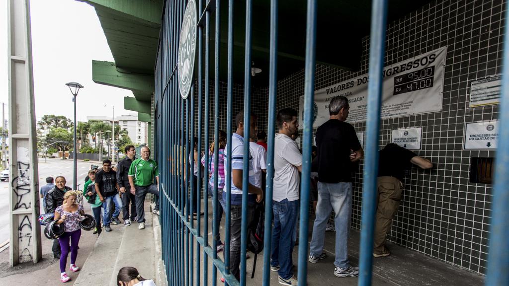 Coxa vai privilegiar os sócios na final contra o Operário e não vai fazer promoções. | Henry Milleo/Gazeta do Povo