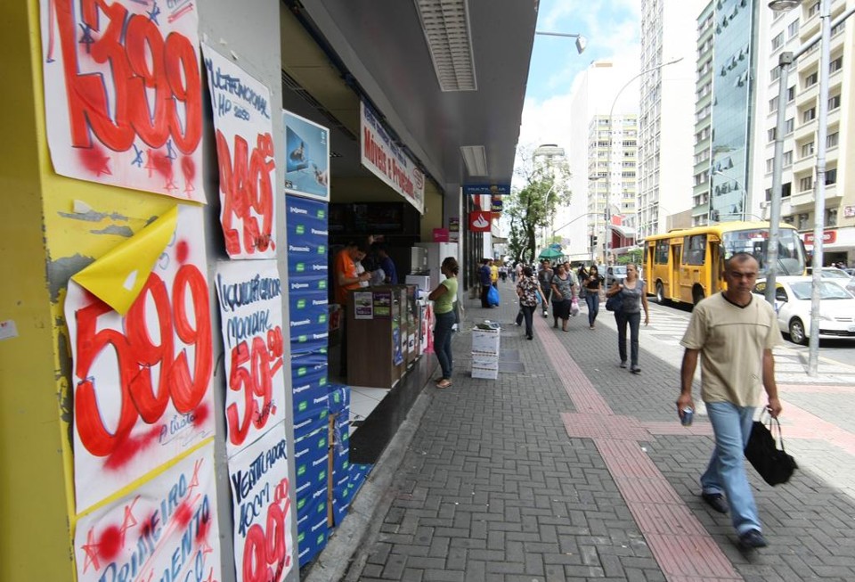 Em março, 86,3% dos empresários apontaram piora no ambiente econômico | Ivonaldo Alexandre/Gazeta do Povo