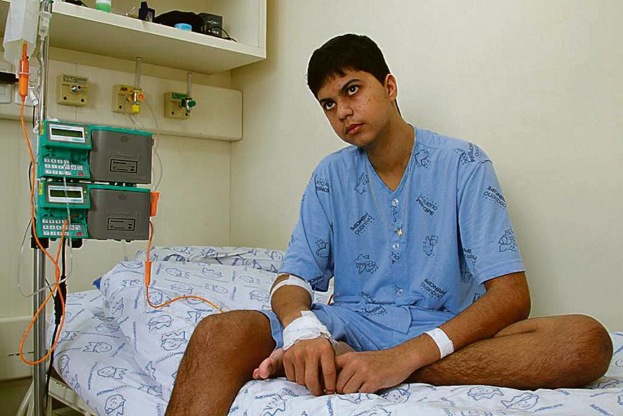 Antonio Gleiber Cassiano Junior, de 15 anos, fará um transplante de intestino nos Estados Unidos: procedimento ainda é experimental | Gerson Klaina/Tribuna do Paraná