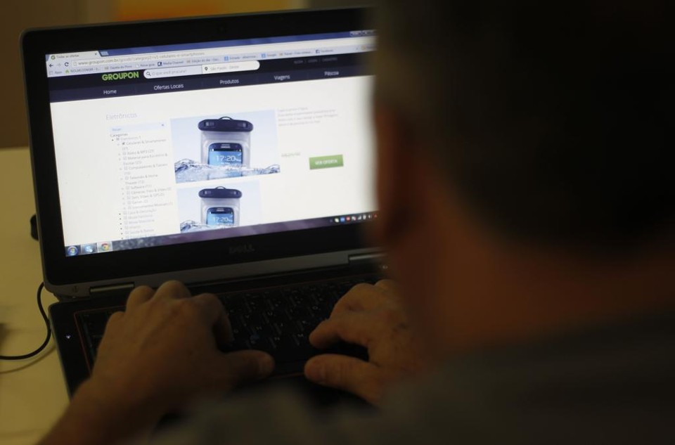Pesquisa do SPC Brasil revela insatisfação do consumidor com sites de compras coletivas. | Jonathan Campos/Gazeta do Povo