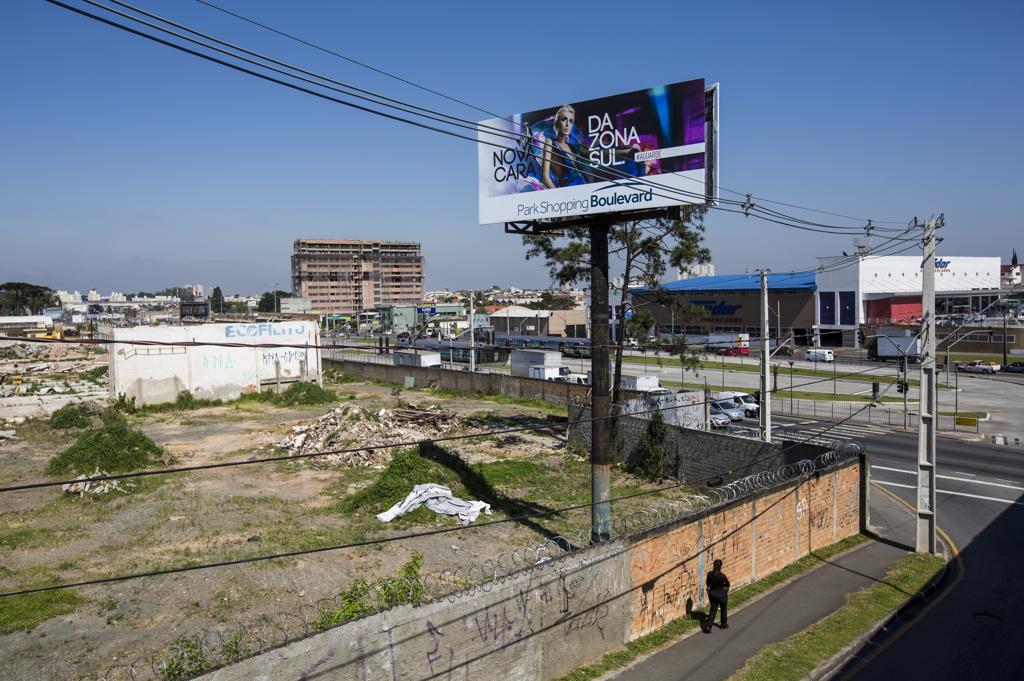 Park Shopping Boulevard acaba de receber o alvará da prefeitura: empreendimento terá 300 lojas, além de cinemas e restaurantes. | Brunno Covello/Gazeta do Povo