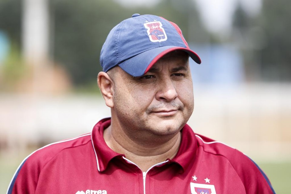 Luciano Gusso, ex-técnico do Paraná. | Henry Milleo/Gazeta do Povo