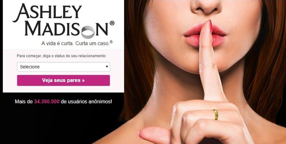 O site gera receita ao cobrar por créditos que os homens utilizam depois para serem apresentados a mulheres | /Reprodução