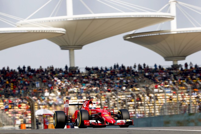 Vettel com a Ferrari. | DIEGO AZUBEL/EFE