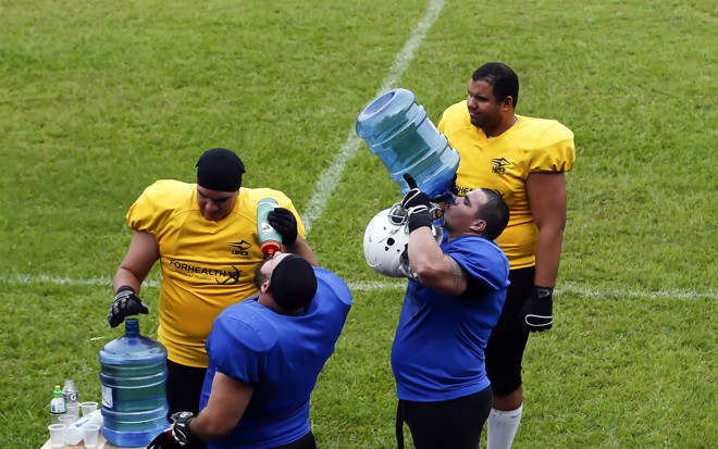 Seleção Brasileira de Futebol Americano fazendo um treinamento intensivo no feriado de Tiradentes na Unicentro em Irati, interior do Paraná. Seleção se prepara para a primeira participação do Brasil na Copa do Mundo de Futebol Americano. | 