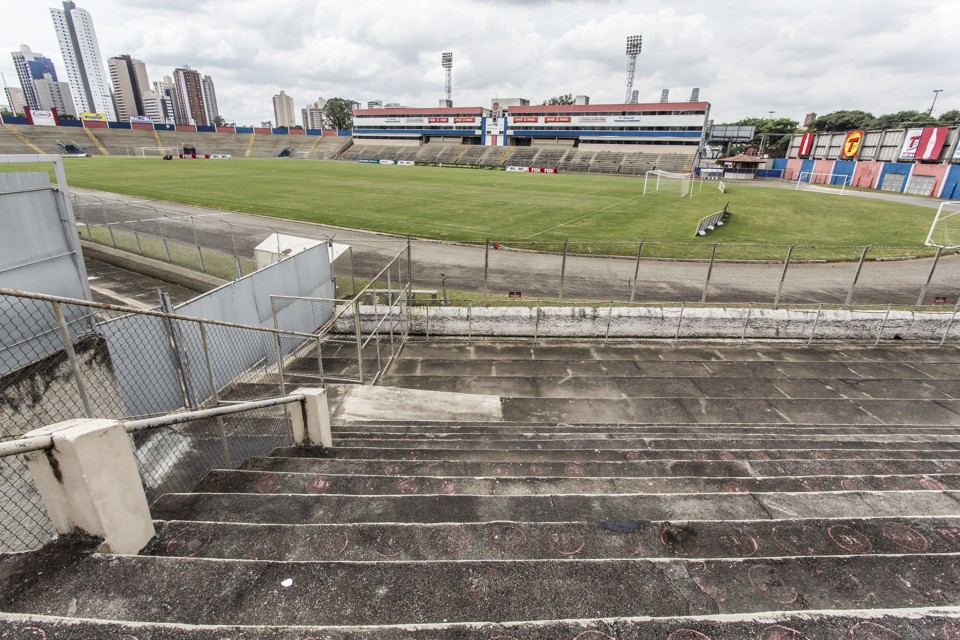 Paraná não pôde jogar o clássico com o Coritiba em seu estádio | Henry Milleo/Gazeta do Povo