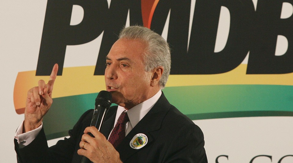 Segundo a assessoria de imprensa de Temer, o vice-presidente avaliou que seria melhor deixar o comando do PMDB para não acumular as duas funções | /Agência Brasil