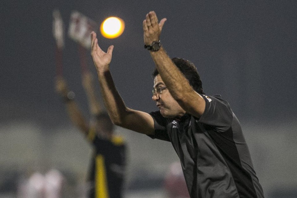Enderson Moreira espera contar com reforços na Copa do Brasil | Marcelo Andrade/Gazeta do Povo