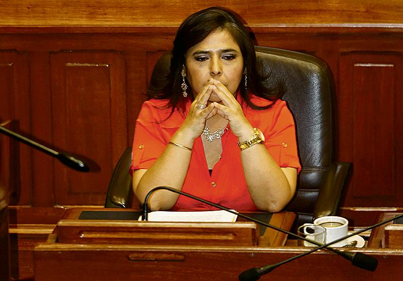A premiê Ana Jara deverá apresentar renúncia em 72 horas | Giancarlo Shibayama / Diario El Comercio / Reuters