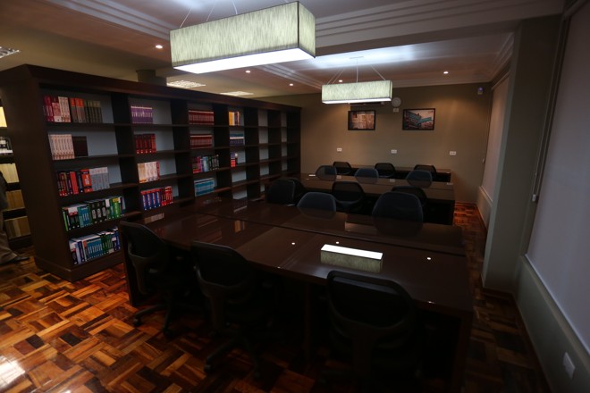 Biblioteca. | Ivonaldo Alexandre/Gazeta do Povo