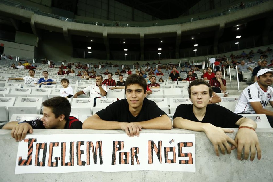 Atlético vai decidir quais faixas entram no estádio | Hugo Harada/Gazeta do Povo