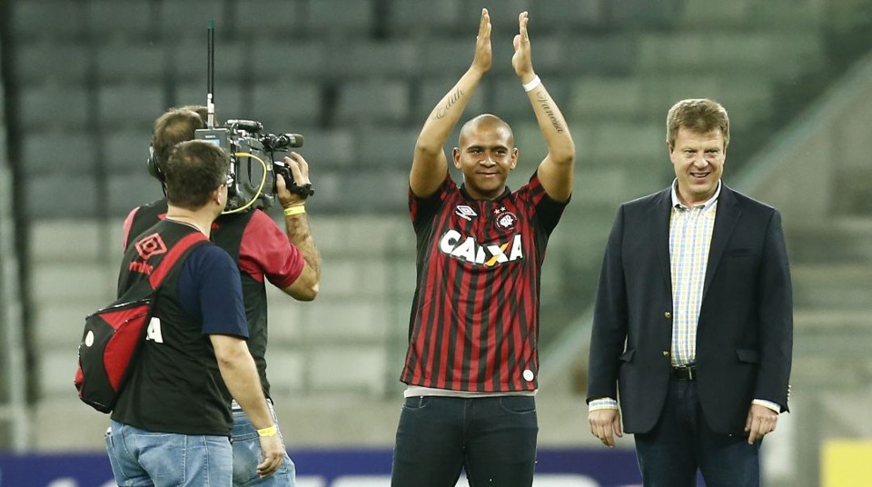 Walter vê Atlético como nova chance de fazer sucesso | Hugo Harada/Gazeta do Povo