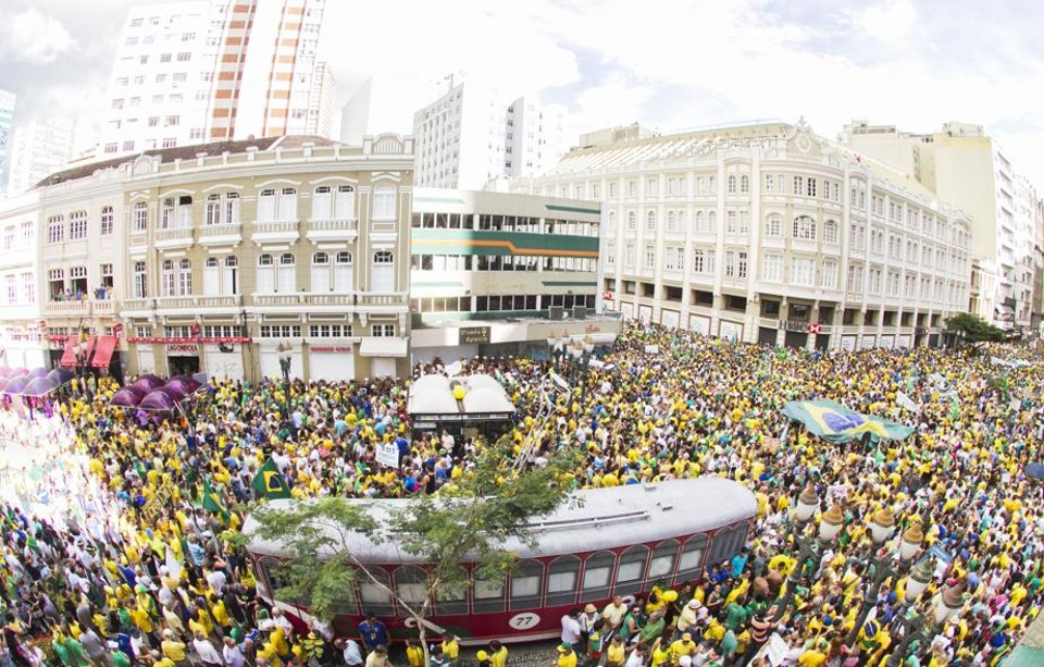 Manifestação de março levou 80 mil pessoas às ruas de Curitiba. | Paulo Lisboa/Tribuna