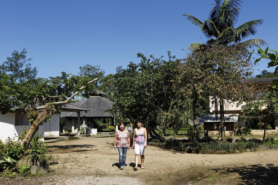 Márcia e Patrícia, moradoras da Colônia Cacatu, criada em 1917, entre Morretes e Antonina. | Antônio More/Gazeta do Povo