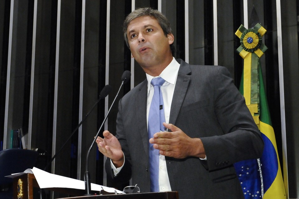 O petista reconheceu que teve encontros com Paulo Roberto Costa para tratar da área de Petróleo e Gás no Rio de Janeiro. | Waldemir Barreto/Agência Senado