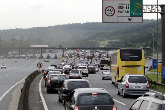 A Sem Parar é atualmente a maior empresa do setor de pagamentos eletrônicos de pedágio, com 5 milhões de clientes. | Daniel Castellano/Gazeta do Povo
