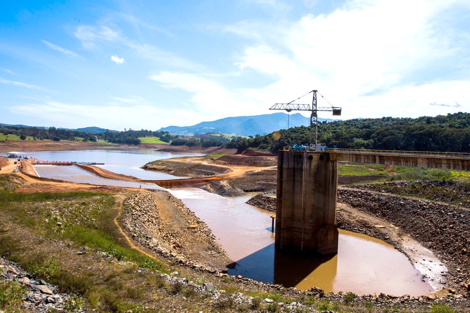 Represa de São Paulo durante a crise hídrica: reúso é solução em países que sofrem com falta de água | Vagner Campos/A2FOTOGRAFIA