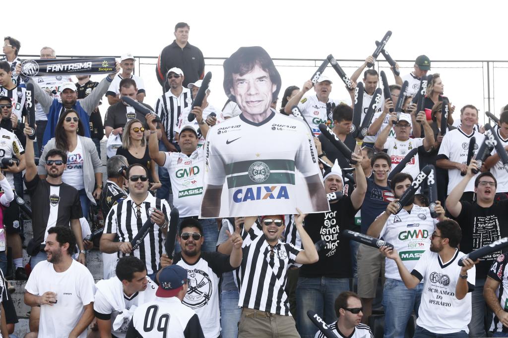 Torcida do Operário está empolgada com a possibilidade de título contra o Coxa | Hugo Harada/Gazeta do Povo