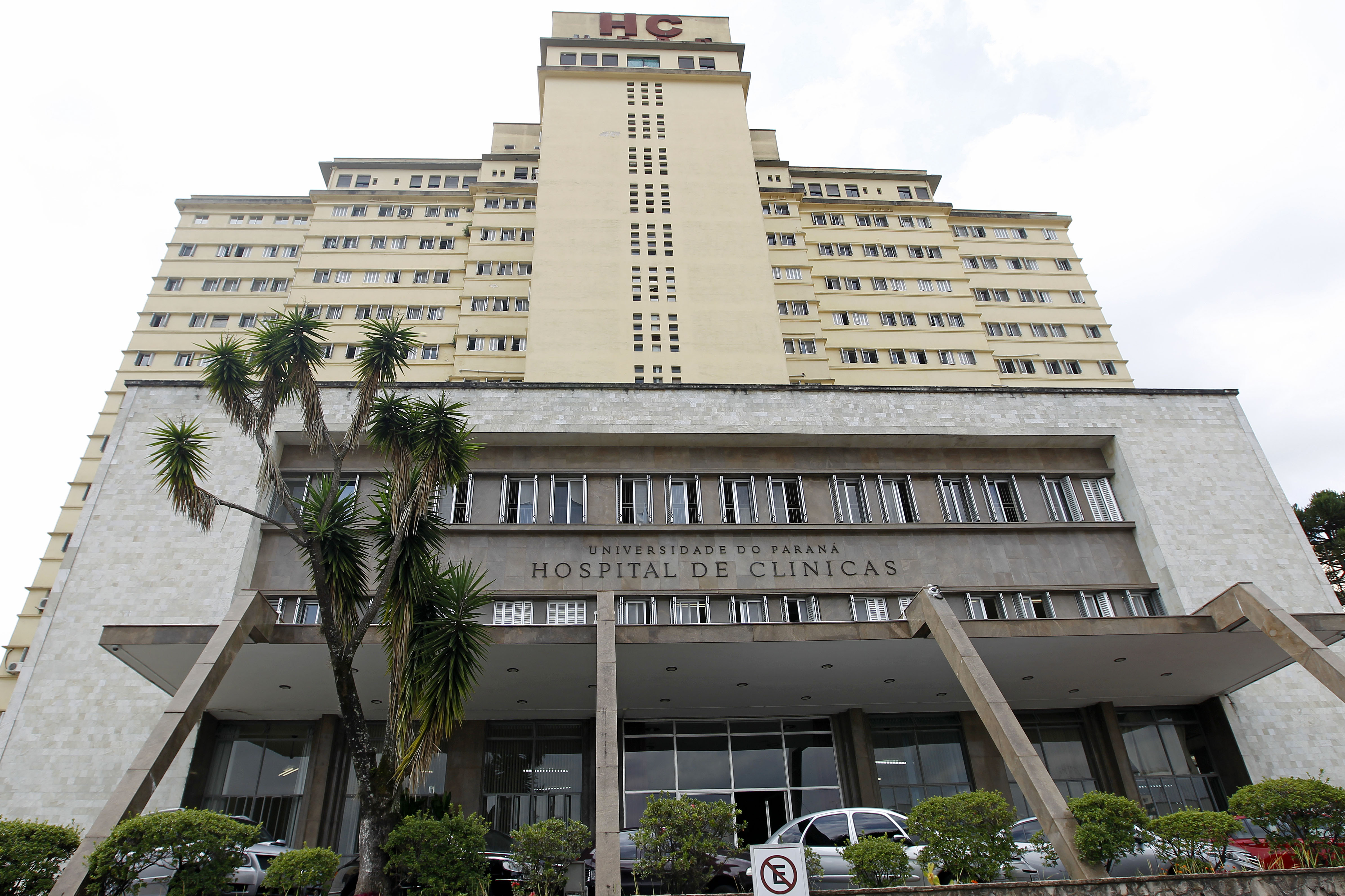 Sem poder contratar desde 1996, o défict funcional no Hospital de Clínica da UFPR é de cerca de 600 profissionais atualmente | Antônio More/Gazeta do Povo