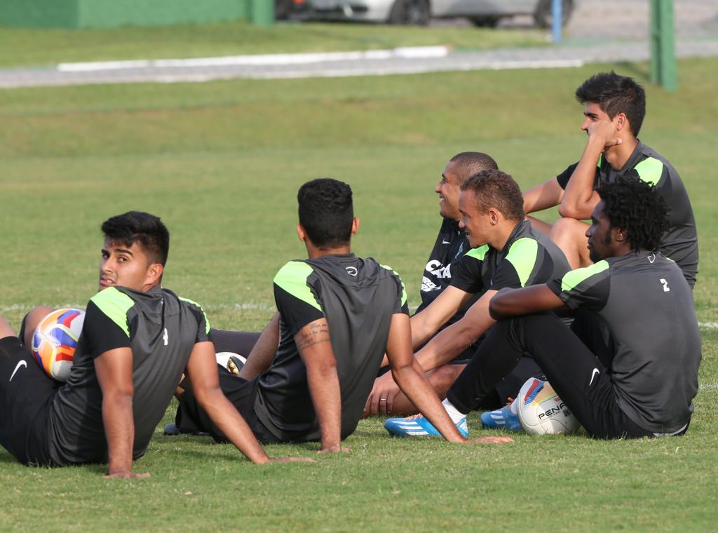 Titulares do Coxa durante treinamento no CT da Graciosa. | Ivonaldo Alexandre/Gazeta do Povo