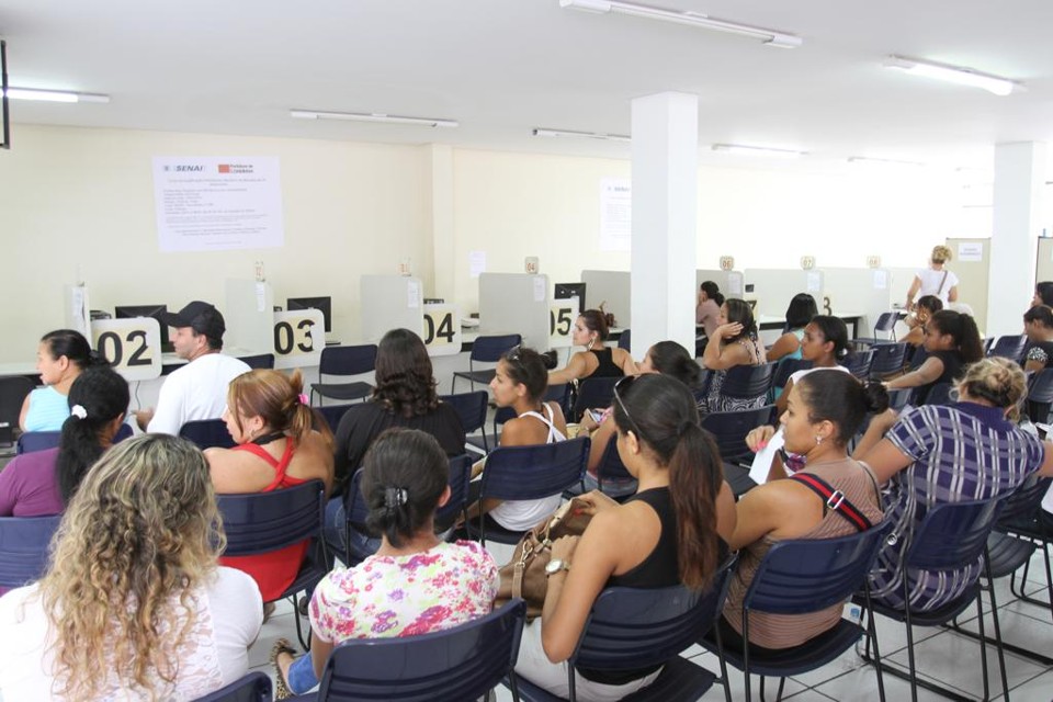 Agência do Trabalhador, em Londrina: taxa de desemprego subiu de 6,8% para 7,4% no trimestre encerrado em fevereiro. | R
oberto Custódio/Jornal de Londrina