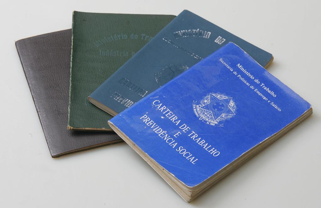 O relator manteve o artigo da MP que prevê que as empresas paguem o vencimento do trabalhador durante seu afastamento por 30 dias | Valterci Santos/Gazeta do Povo