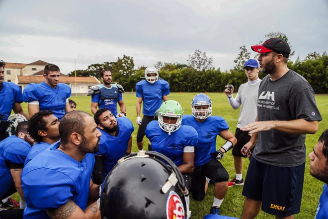 Seleção Brasileira de Futebol Americano fazendo um treinamento intensivo no feriado de Tiradentes na Unicentro em Irati, interior do Paraná. Seleção se prepara para a primeira participação do Brasil na Copa do Mundo de Futebol Americano. técnico americano Clayton Lovett | Albari Rosa/gazeta do povo