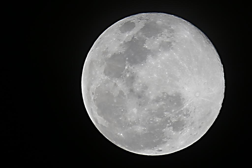 Lua foi formada um pouco depois da Terra, apontam estudos com meteoritos | Albari Rosa/Gazeta do Povo