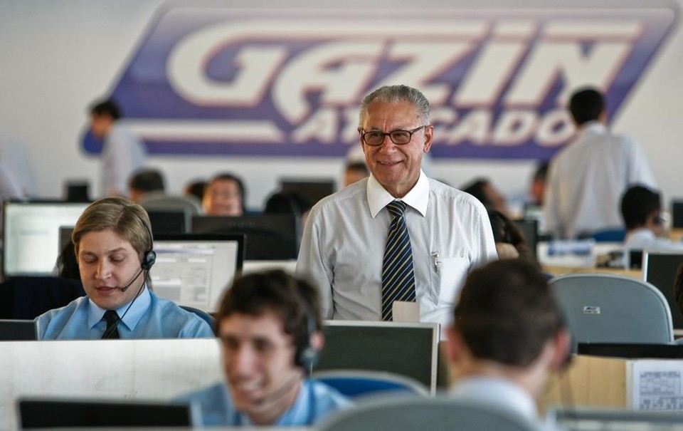 Mário Gazin, fundador do grupo: previsão de crescer 10% em 2015, chegando a R$ 3,44 bi de receita. | Daniel Castellano/
Gazeta do Povo